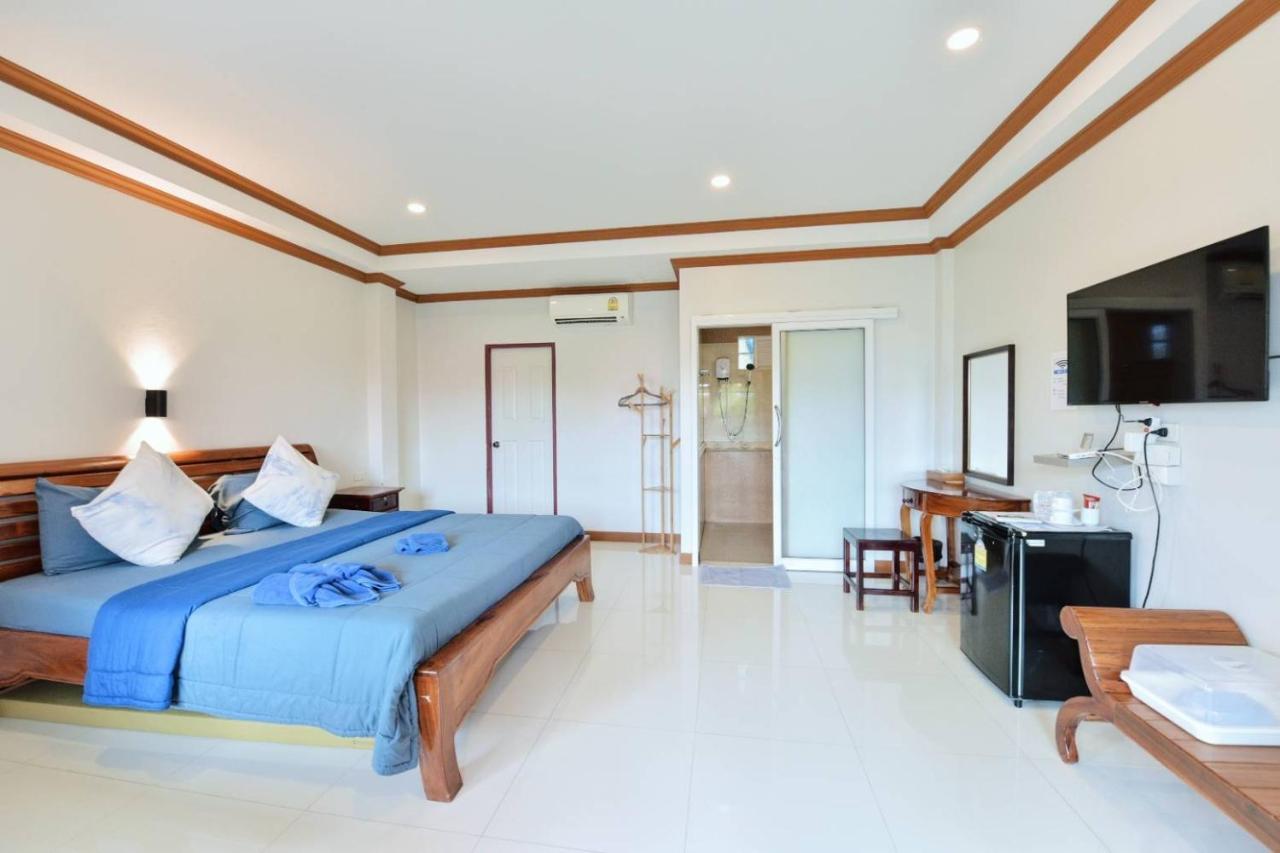 Hotel Baan Virog Koh Larn Exterior foto